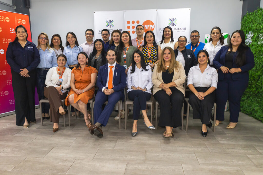 Fundación Kafie y el UNFPA firman convenio para unir esfuerzos y apoyar a las madres hondureñas